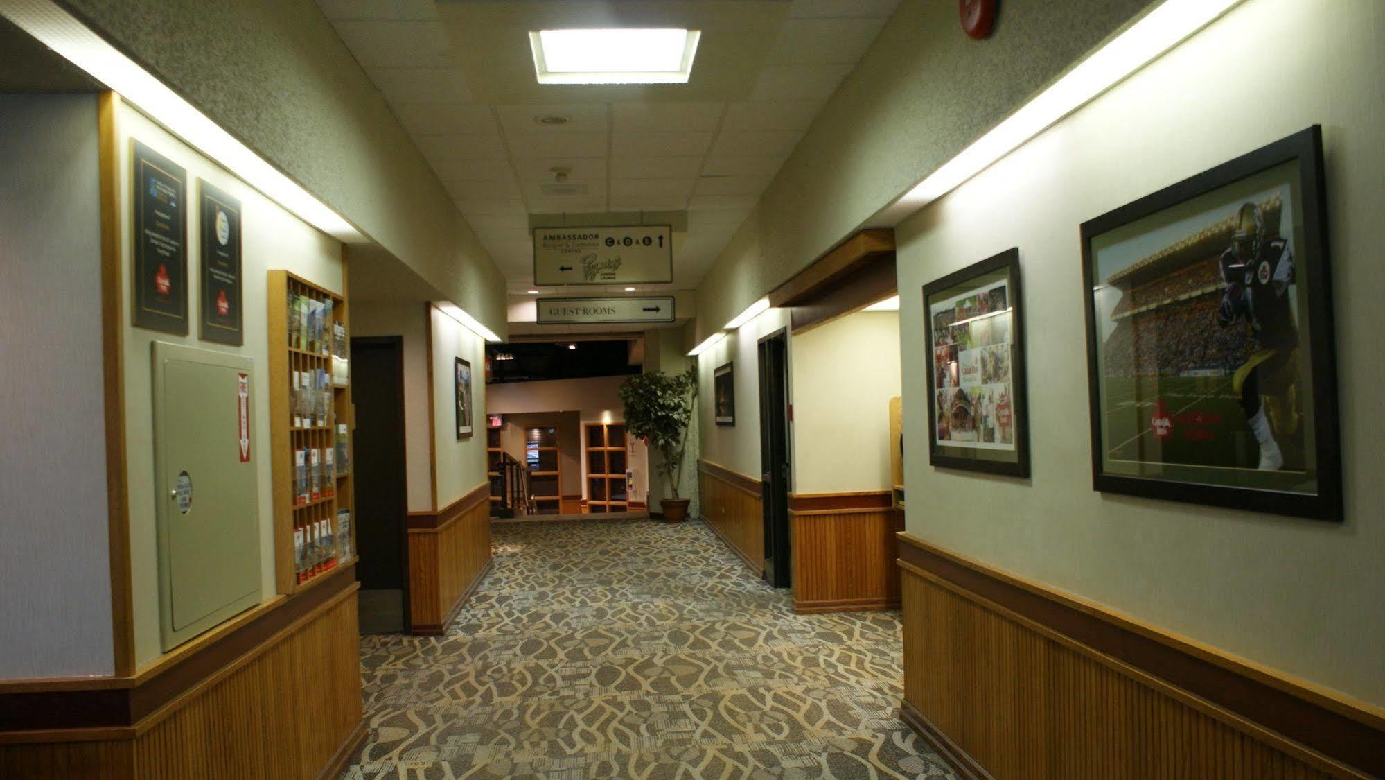 Canad Inns Destination Centre Windsor Park Winnipeg Eksteriør bilde